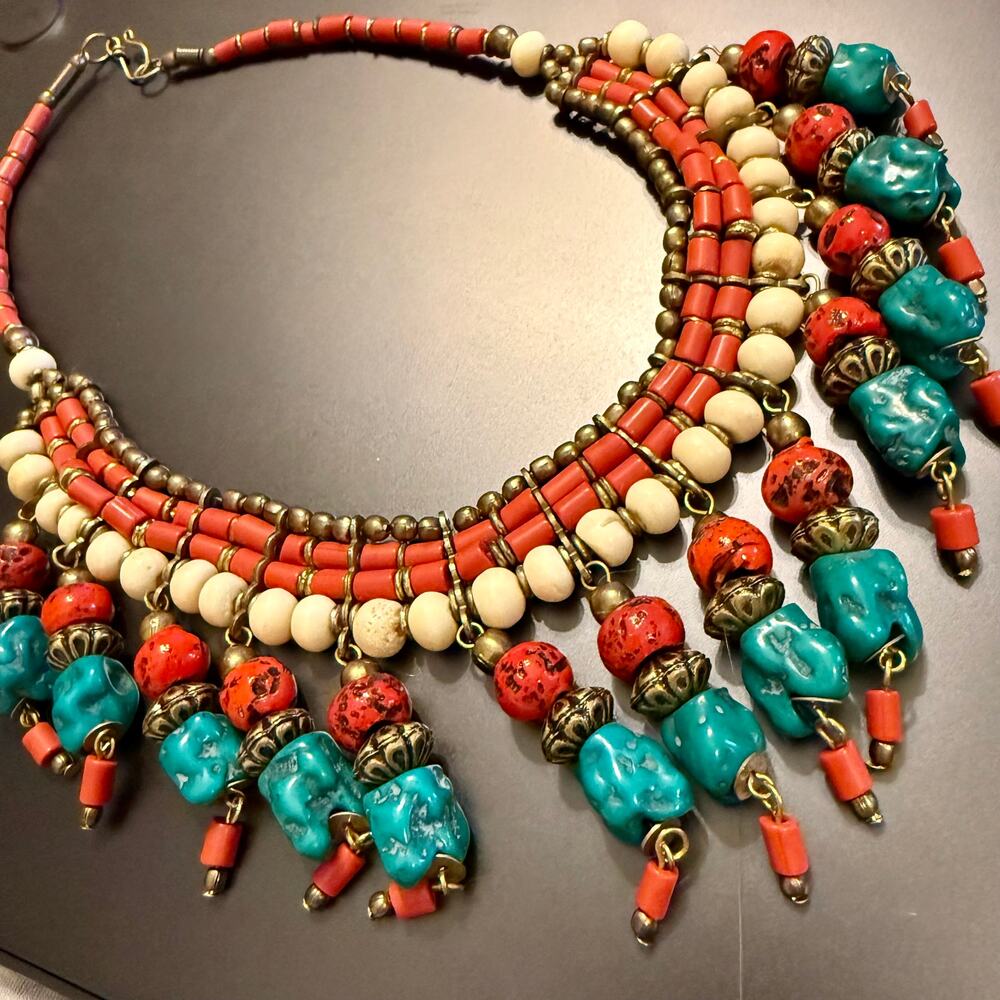 Tibetan Nepal Artificial Stone Multi Charm Beaded Necklace - Picture 4 of 7